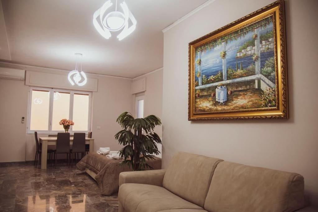 Campania Apartment Pompei Luxury - 150M Dalla Stazione - 5Km Da Pompei Poggiomarino Exteriör bild
